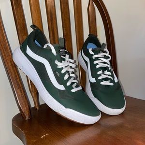 Vans UltraRange Green Great Condition